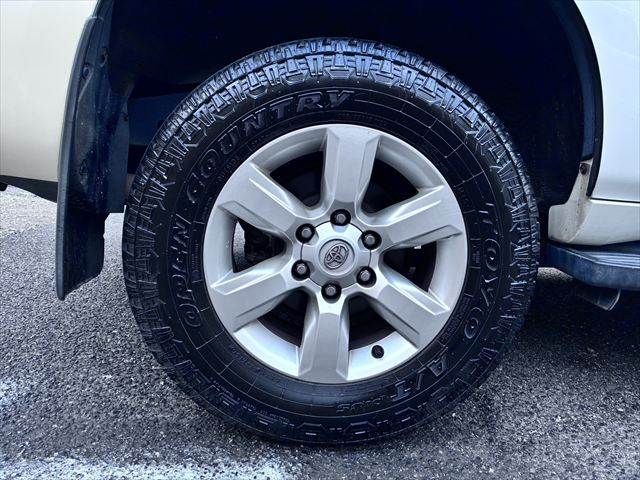 TOYOTA LANDCRUISER PRADO 2014