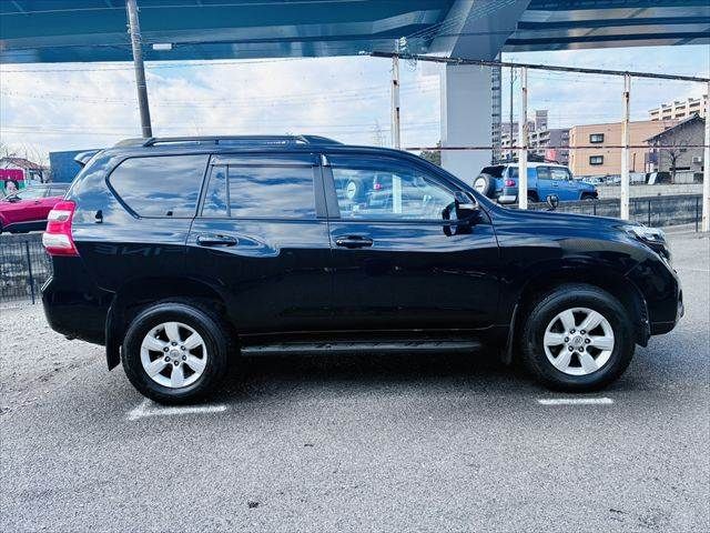 TOYOTA LANDCRUISER PRADO 2016
