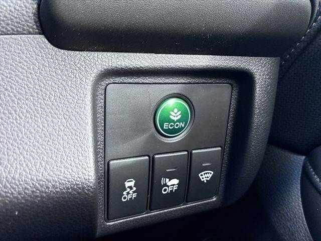 HONDA VEZEL HYBRID 2014