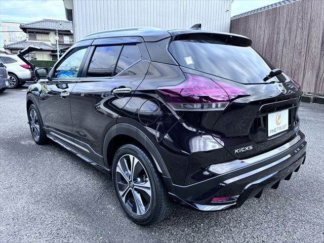 NISSAN KICKS 2021