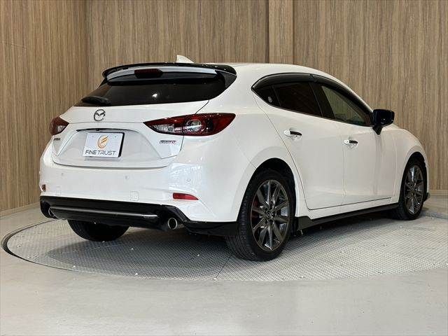 MAZDA AXELA SPORTS 2016