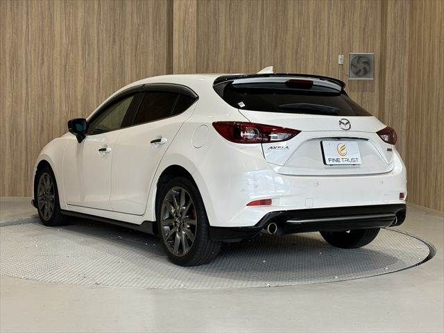 MAZDA AXELA SPORTS 2016