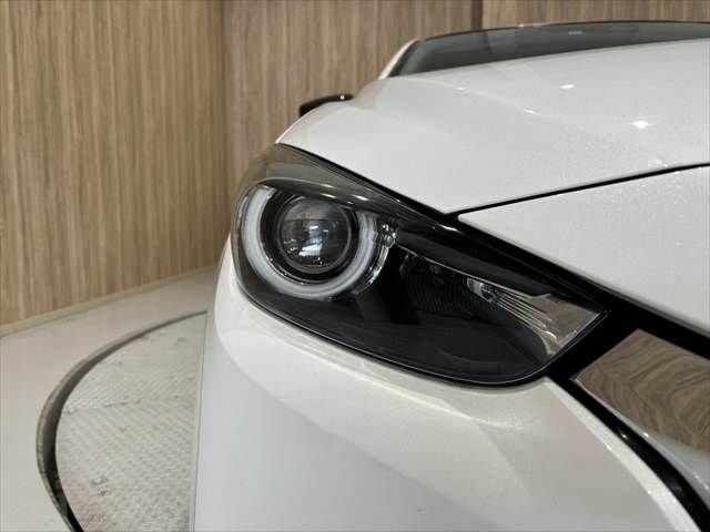 MAZDA AXELA SPORTS 2016