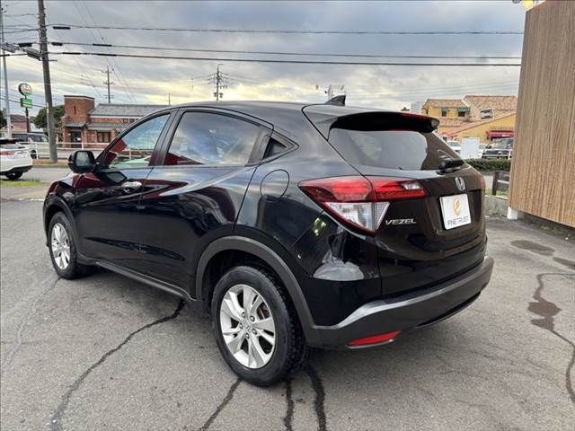 HONDA VEZEL HYBRID 2015