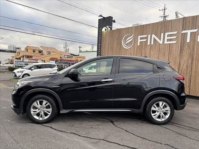 HONDA VEZEL HYBRID 2015