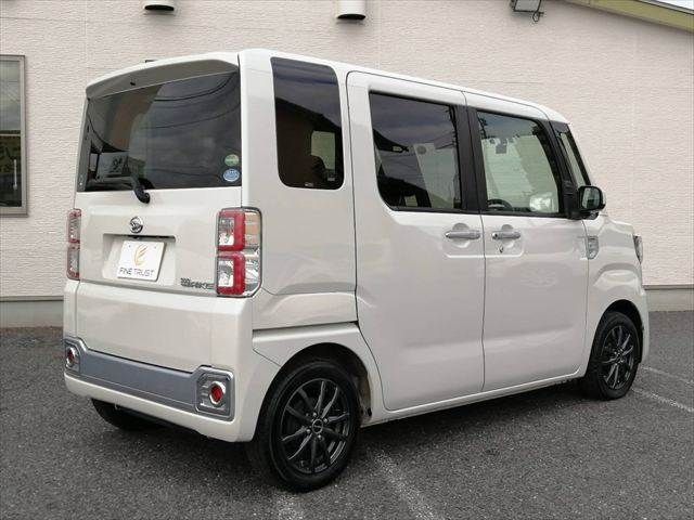 DAIHATSU WAKE 2015