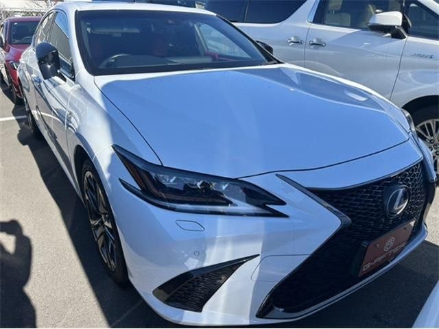 TOYOTA LEXUS ES300h 2019