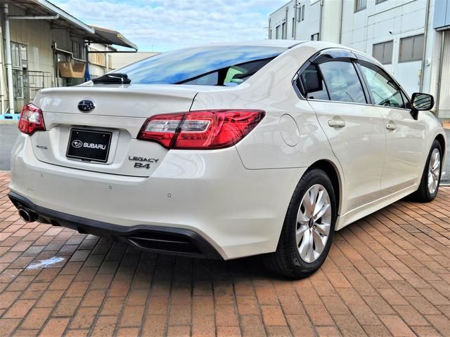 SUBARU LEGACY B4 2017