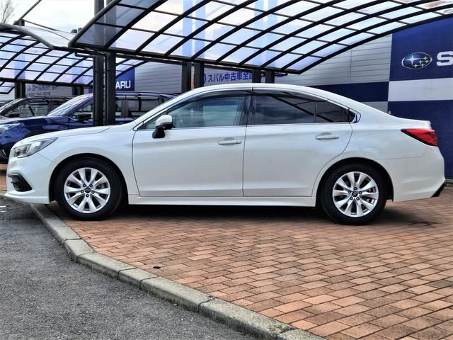 SUBARU LEGACY B4 2017