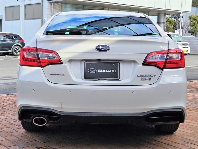 SUBARU LEGACY B4 2017
