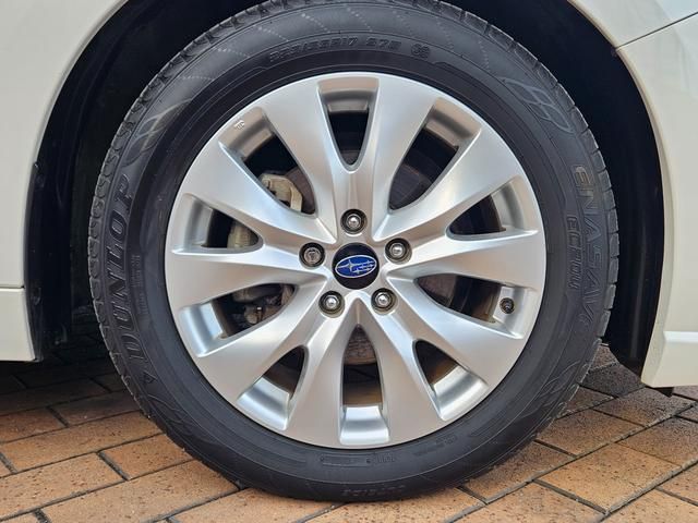 SUBARU LEGACY B4 2017