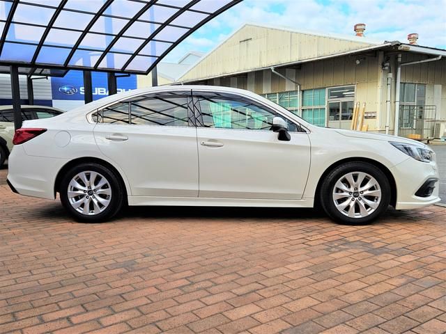 SUBARU LEGACY B4 2017