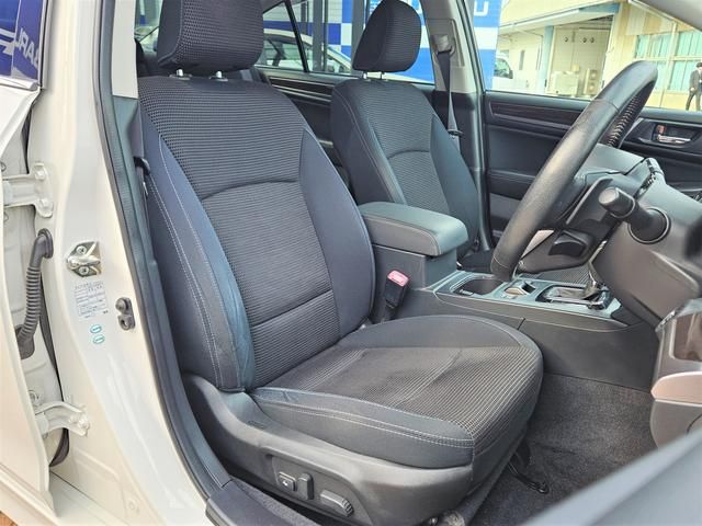 SUBARU LEGACY B4 2017