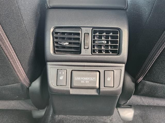 SUBARU LEGACY B4 2017