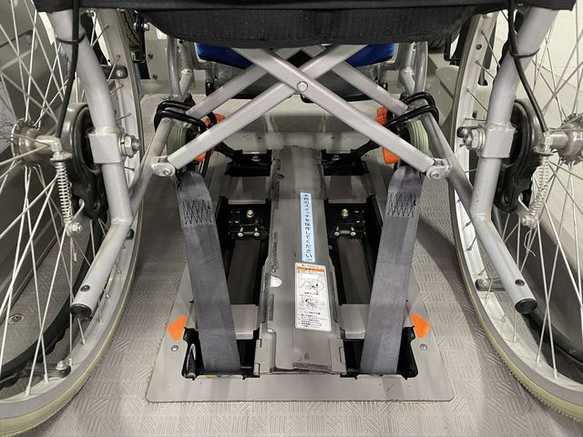 NISSAN NV350 CARAVAN 2017