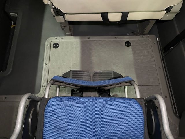 NISSAN NV350 CARAVAN 2017