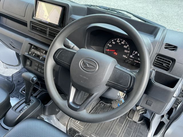 DAIHATSU HIJET truck 2022