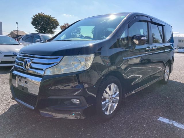 HONDA STEPWAGON SPADA 2012