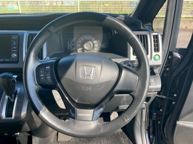 HONDA STEPWAGON SPADA 2012