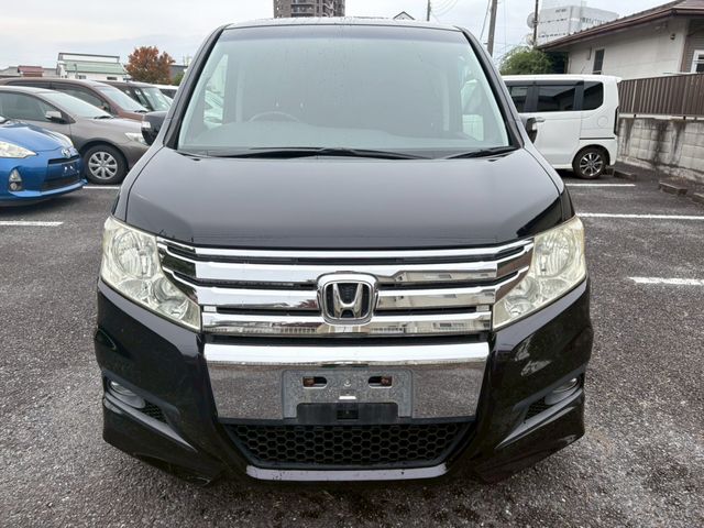 HONDA STEPWAGON SPADA 2011