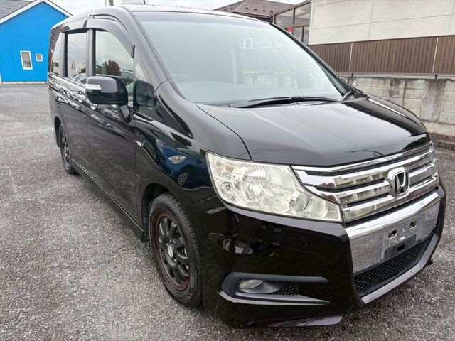 HONDA STEPWAGON SPADA 2011