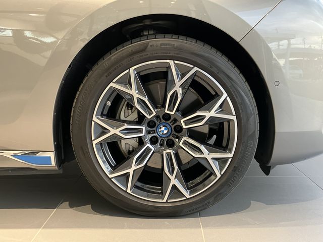 BMW BMW i7 2023