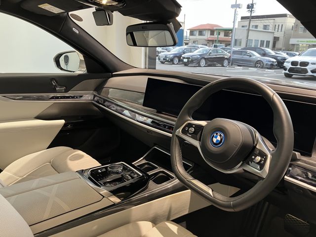 BMW BMW i7 2023