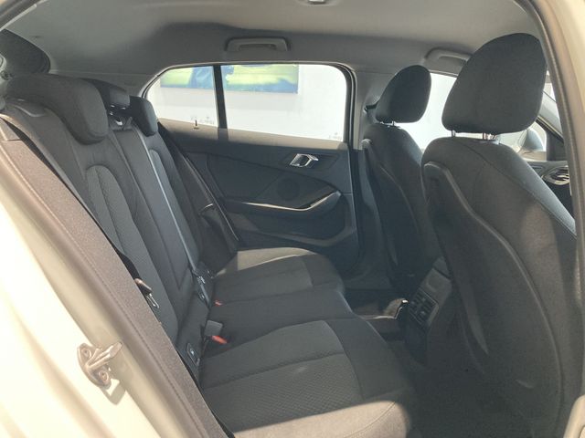 BMW BMW 1series 2024