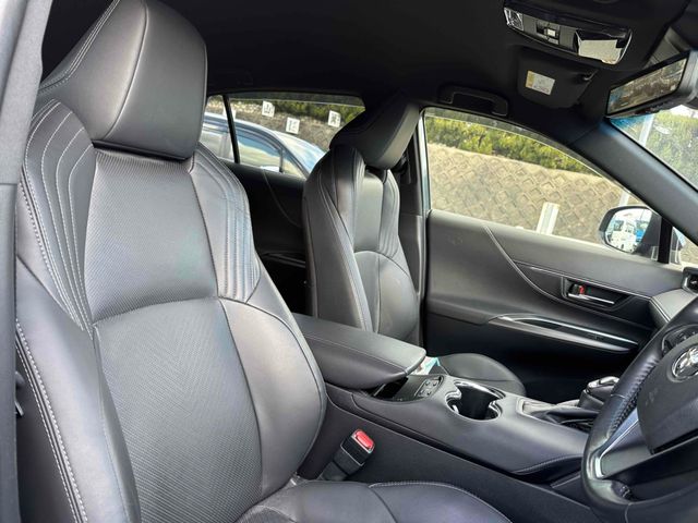 TOYOTA HARRIER HYBRID 2022