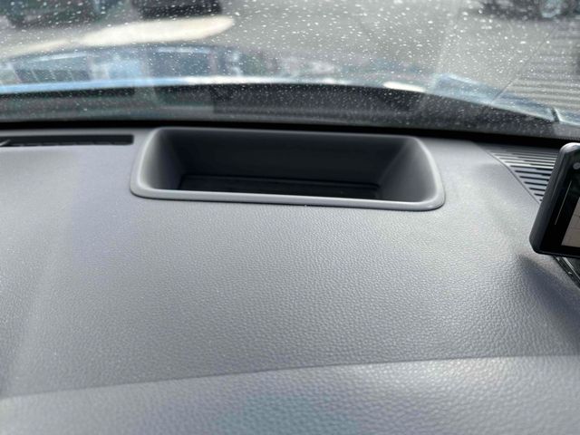 TOYOTA HARRIER HYBRID 2022