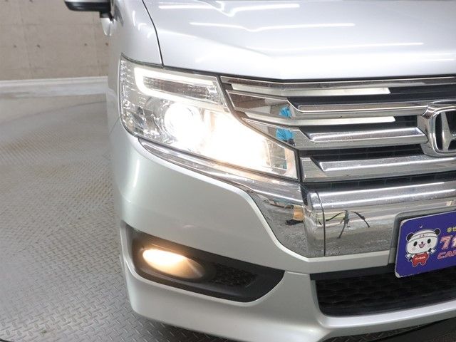 HONDA STEPWAGON SPADA 2013