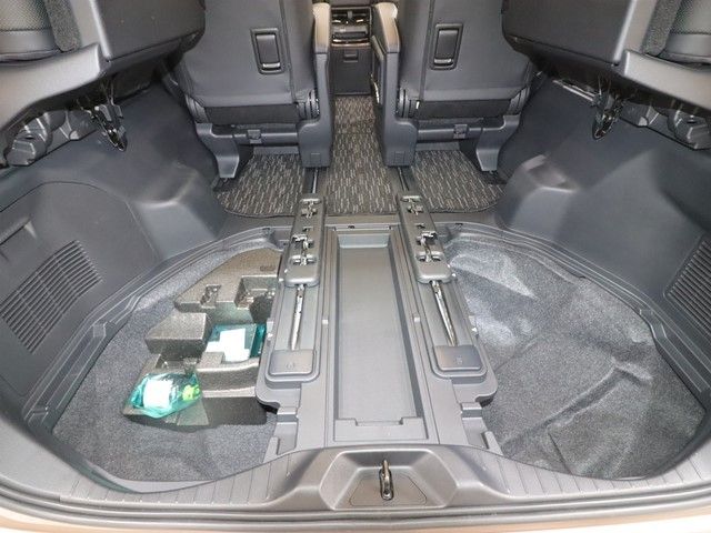 TOYOTA ALPHARD hybrid 2024