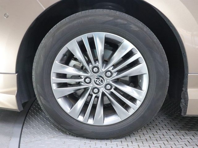 TOYOTA ALPHARD hybrid 2024