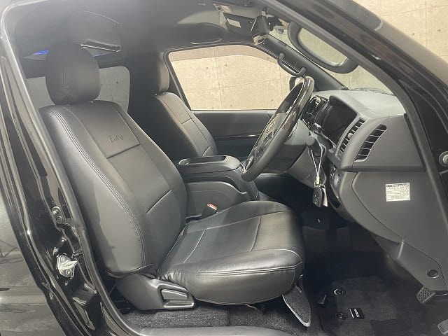 TOYOTA HIACE van 2WD 2025