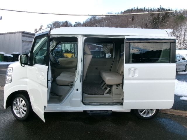 NISSAN NV100 CLIPPER RIO 4WD 2020