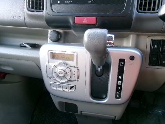 NISSAN NV100 CLIPPER RIO 4WD 2020