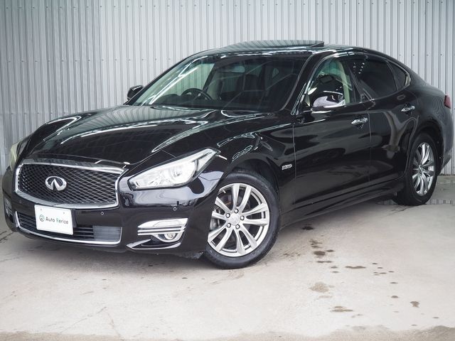 NISSAN FUGA HYBRID 2016