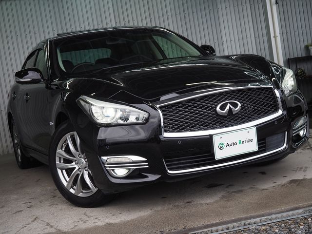 NISSAN FUGA HYBRID 2016