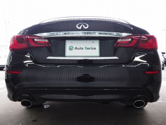 NISSAN FUGA HYBRID 2016