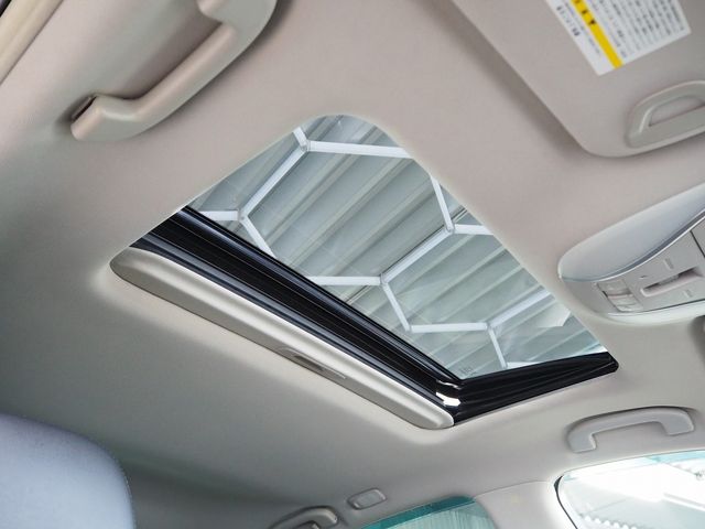 NISSAN FUGA HYBRID 2016