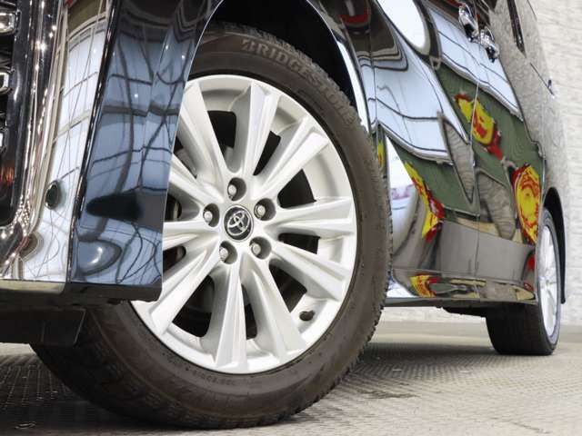 TOYOTA VELLFIRE 2019