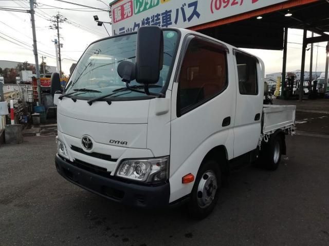TOYOTA DYNA 2020