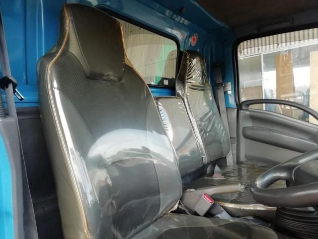 ISUZU ELF 2012