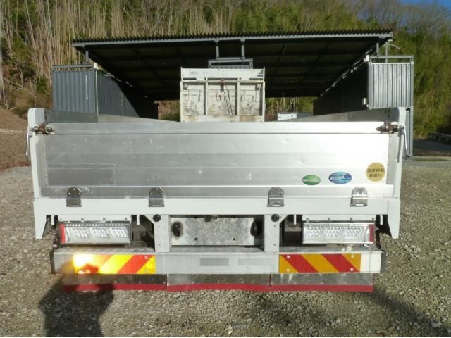 NISSAN DIESEL Quon 2019