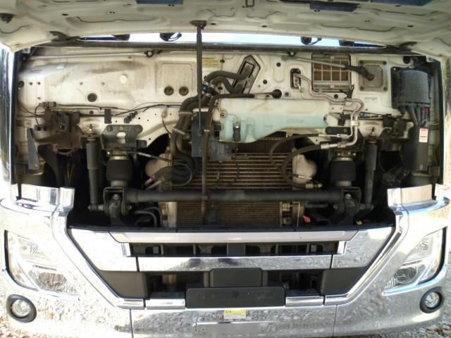 NISSAN DIESEL Quon 2019