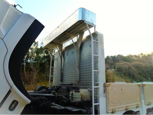 NISSAN DIESEL Quon 2019