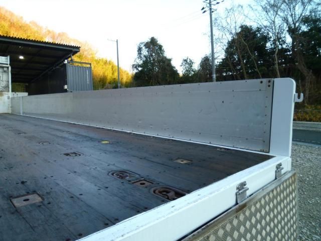 NISSAN DIESEL Quon 2019