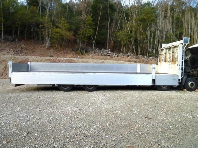 NISSAN DIESEL Quon 2019