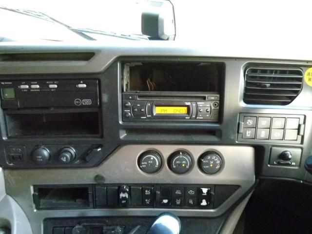 NISSAN DIESEL Quon 2019