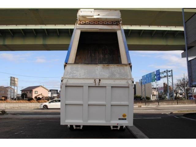 MITSUBISHI FUSOU SUPER GREAT 2023